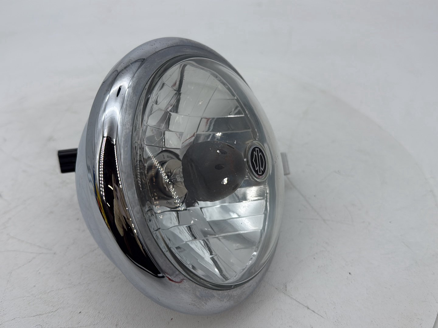 2007 - 2012 Harley-Davidson Dyna Super Glide Headlight Headlamp Head Light Halogen  	69162-06A