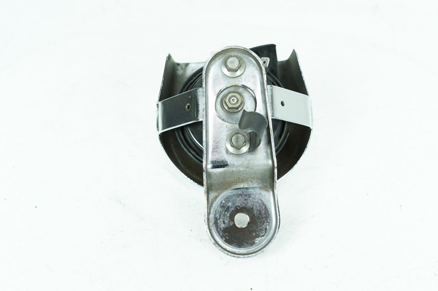 1999 - 2006 Harley-Davidson Touring Electra Glide Ultra Horn Signal Klaxon Chrome Cover 69012-93A