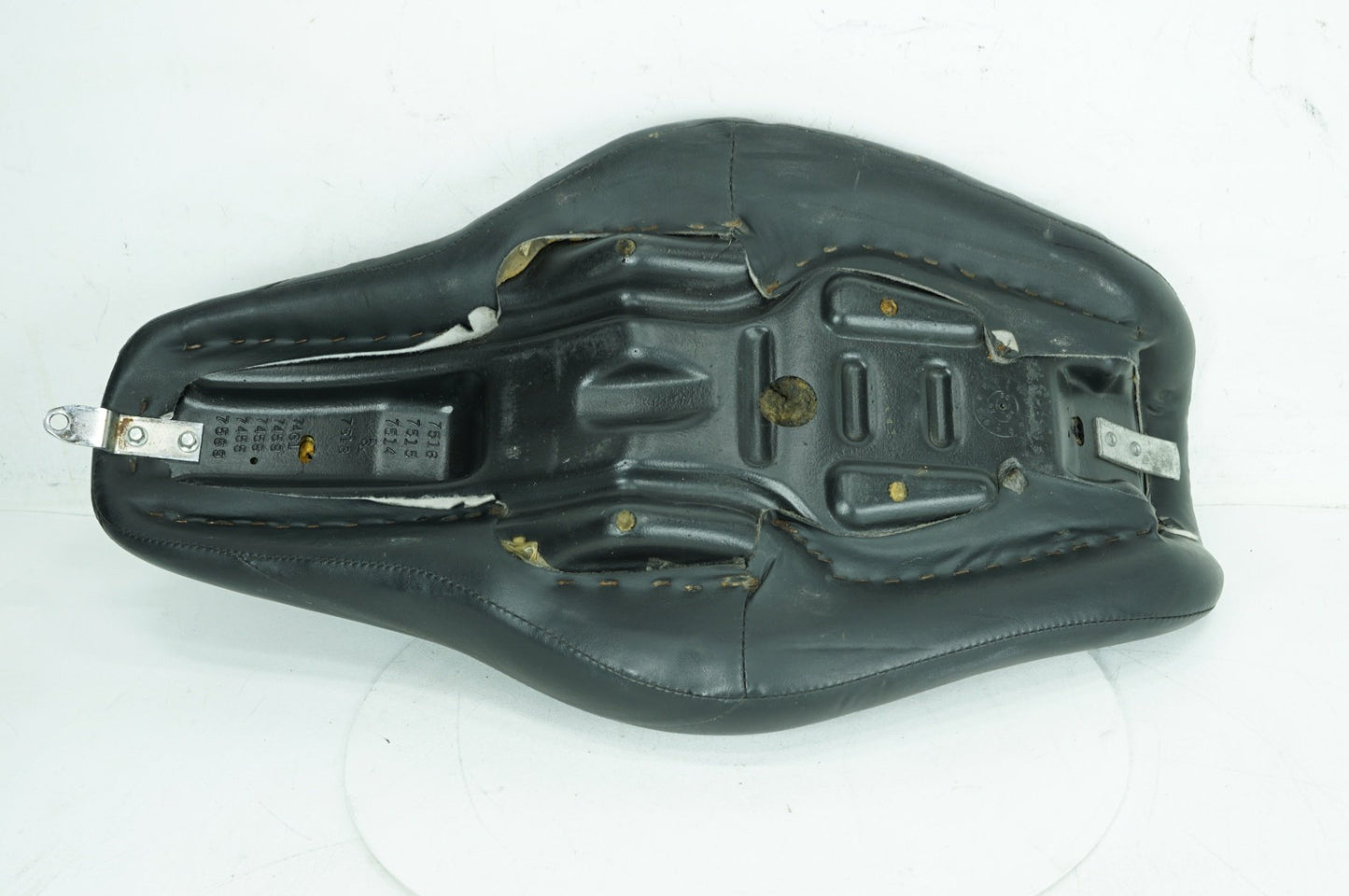 1999 - 2006 Harley-Davidson Dyna Low Rider Passenger Rider Driver Seat Saddle 53078-04