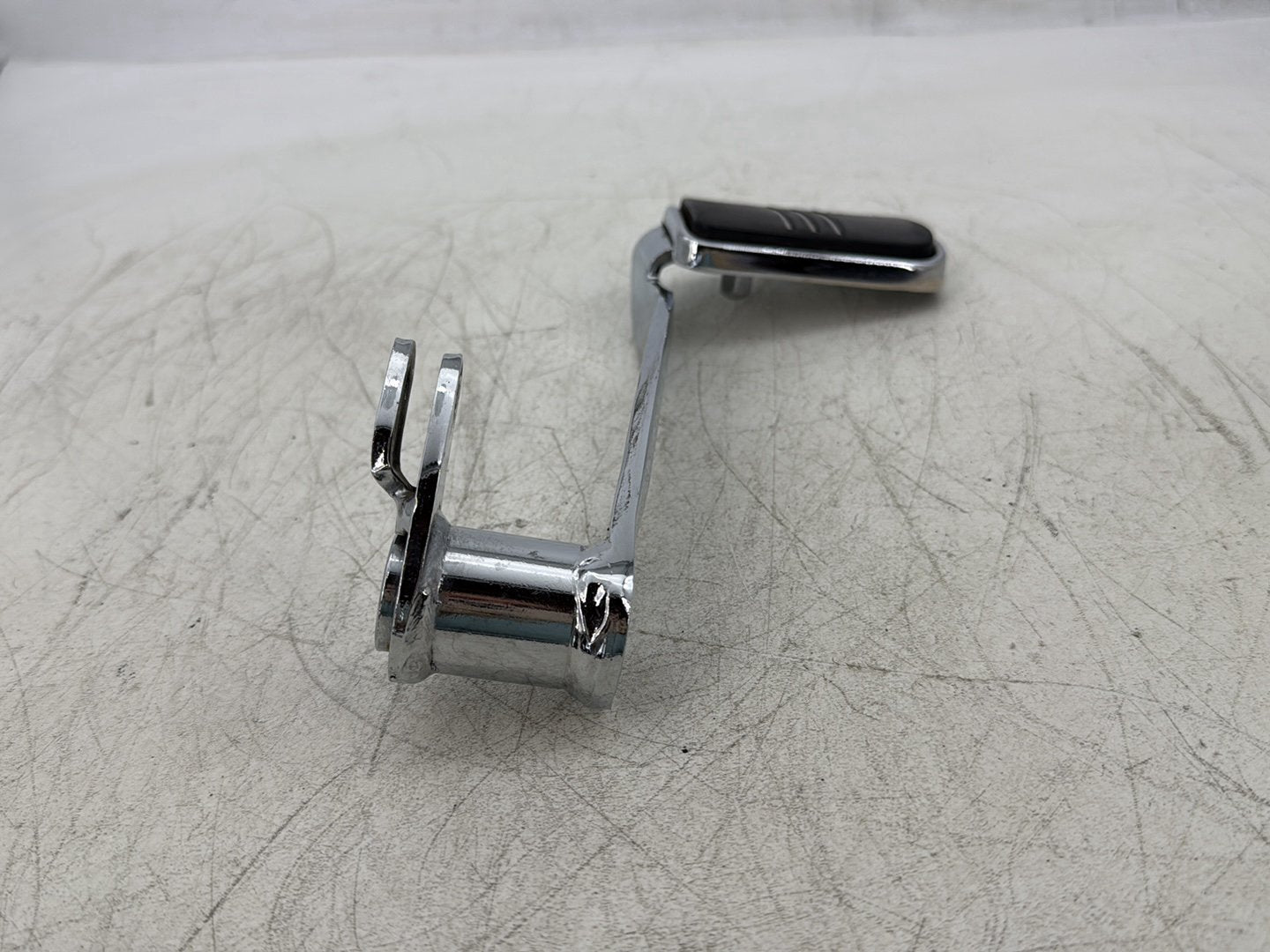 2015 Harley Road Glide Touring FLTRXS OEM Foot Brake Control Lever Pedal