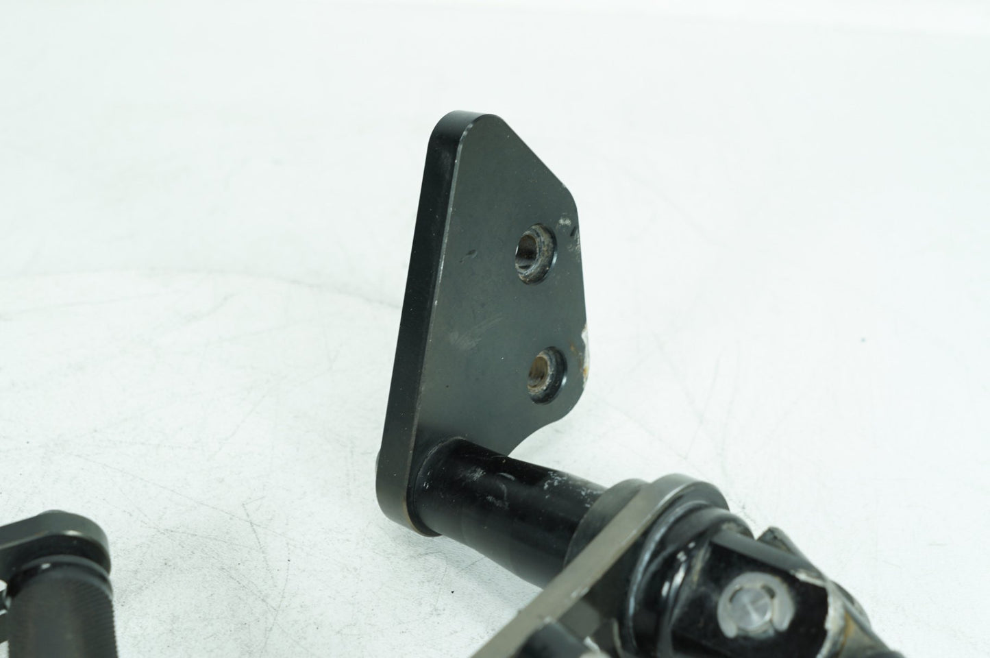 2007 - 2017 Harley-Davidson Dyna Street Bob Left & Right Driver Step Foot Rest Pegs TARAZON