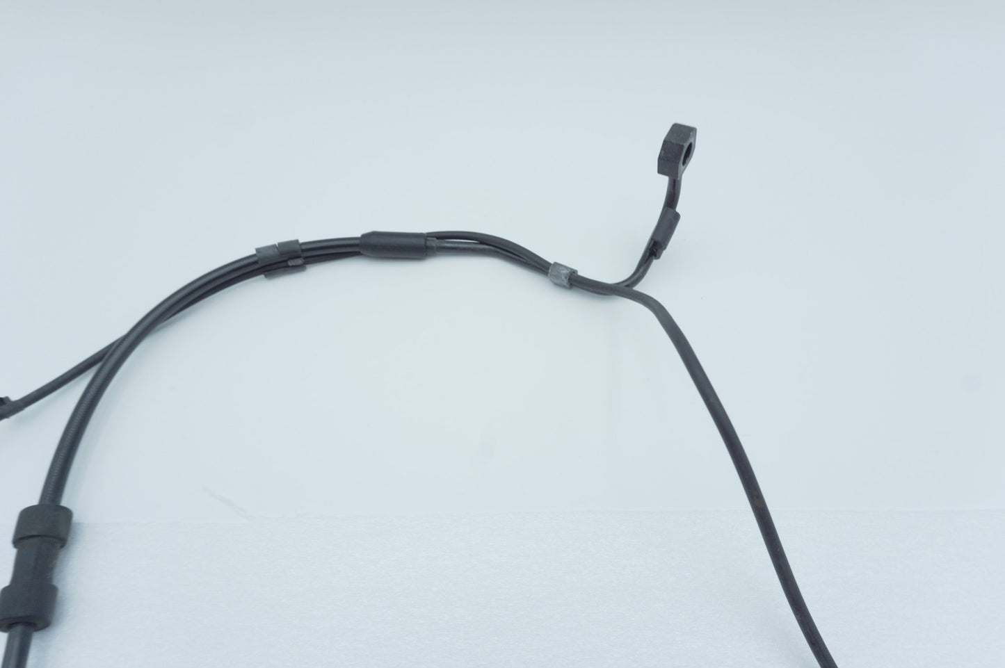 2008 - 2016 Harley-Davidson Dyna Wide Glide Front Wheel ABS Speed Sensor 40682-12