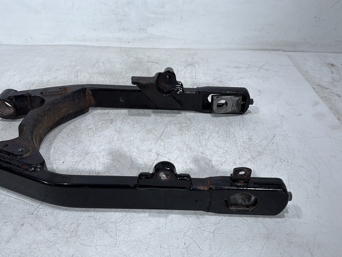 2007 Harley Dyna Street Bob FXDB OEM Rear Fork Swingarm Swing Arm