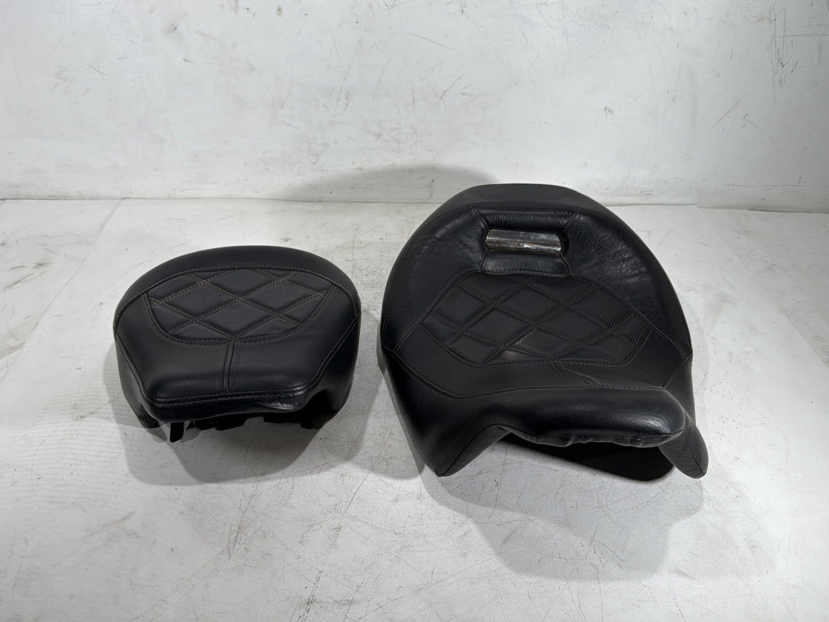 2011 Harley Road Glide Touring FLTRX Passenger Rider Driver Seat Saddle Pillion