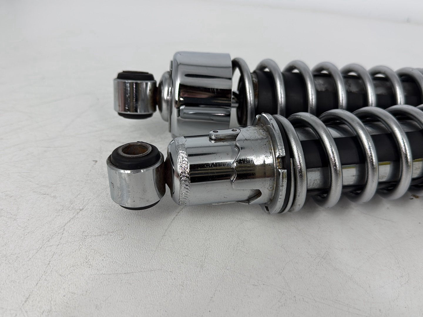 2005 Harley Sportster XL883C 883 Custom OEM Rear Left Right Shock Absorbers