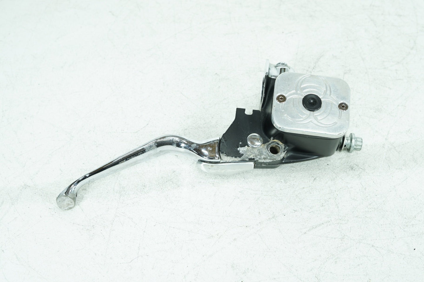1999 - 2006 Harley-Davidson Dyna Low Rider Front Right Brake Lever Master Cylinder 45019-96D