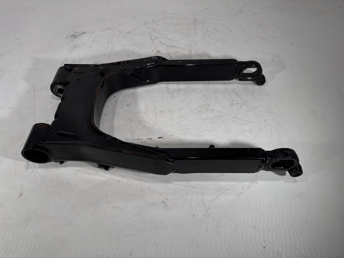 2006 Harley Street Glide Touring FLHX OEM Rear Fork Swingarm Swing Arm