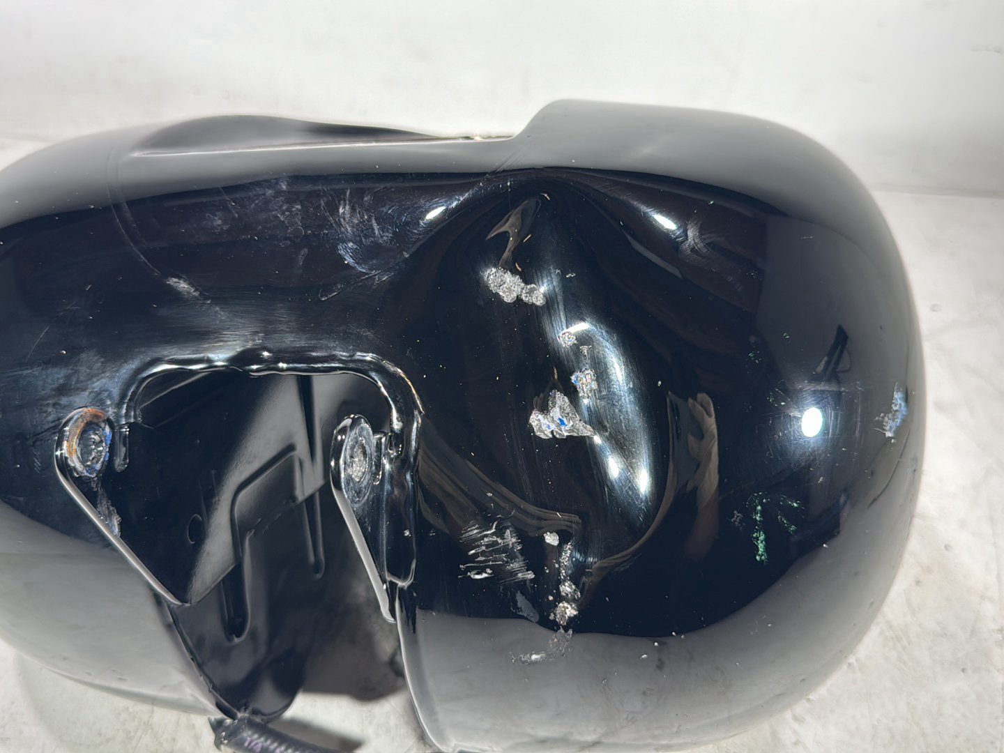 2004 Harley Dyna Super Glide FXDI OEM Fuel Gas Tank Gasoline Reservoir