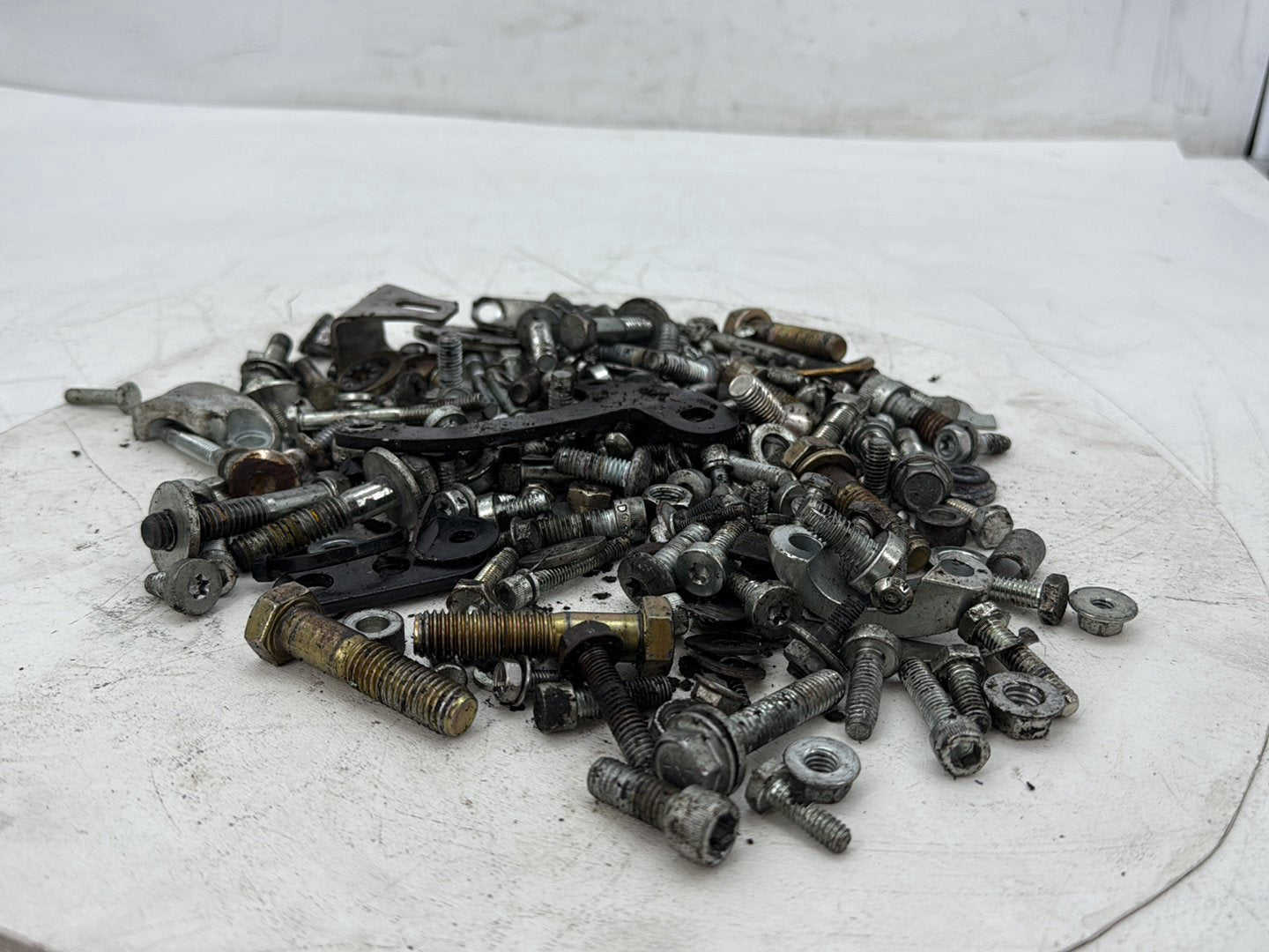 2005 Harley Electra Glide Touring Ultra FLHTCUI OEM Hardware Bolts Nuts & Brackets