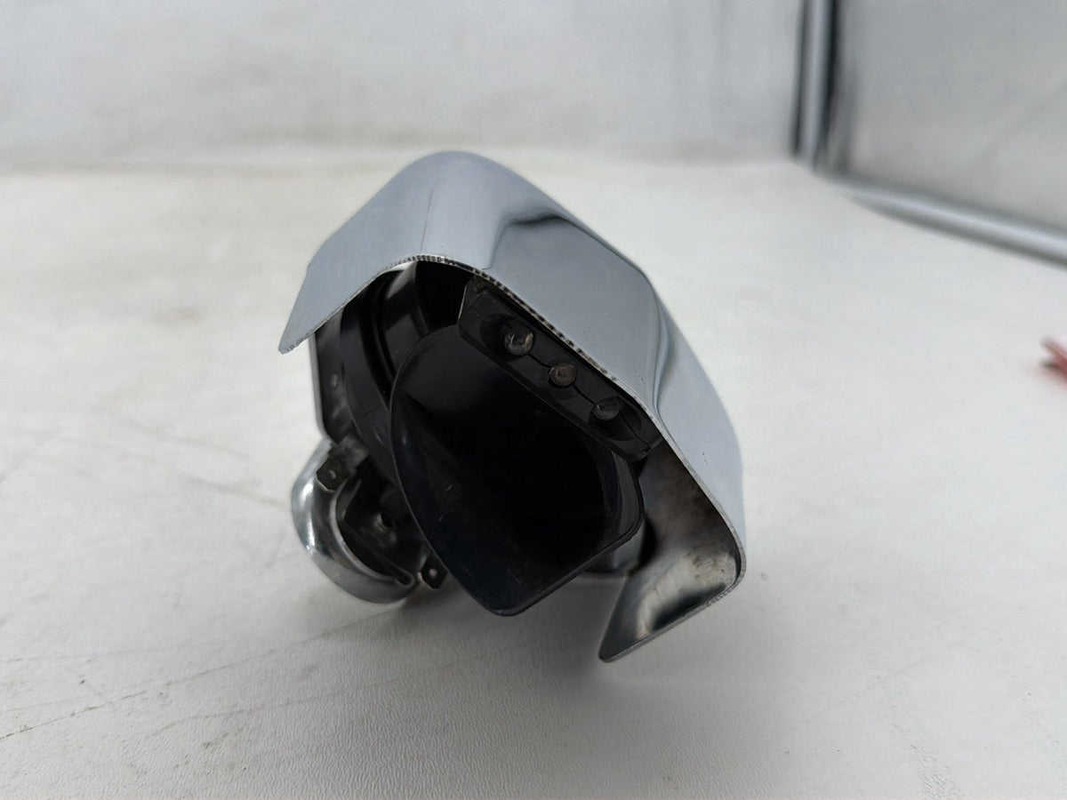 2007 Harley Electra Glide Touring Ultra OEM Horn Signal Klaxon Chrome Cover