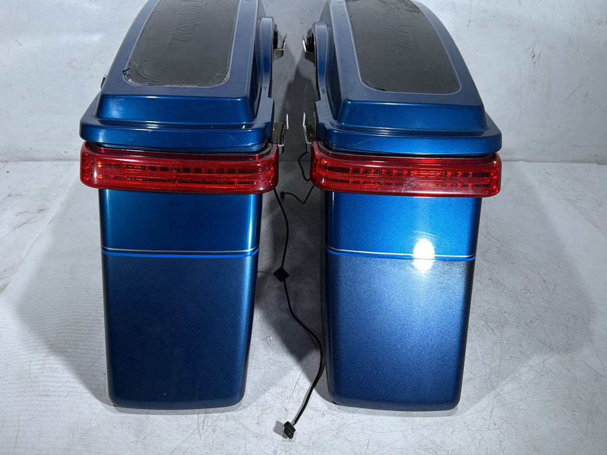 2006 Harley Electra Glide Touring Ultra FLHTCUI OEM Left Right Saddlebags Luggage NOKey