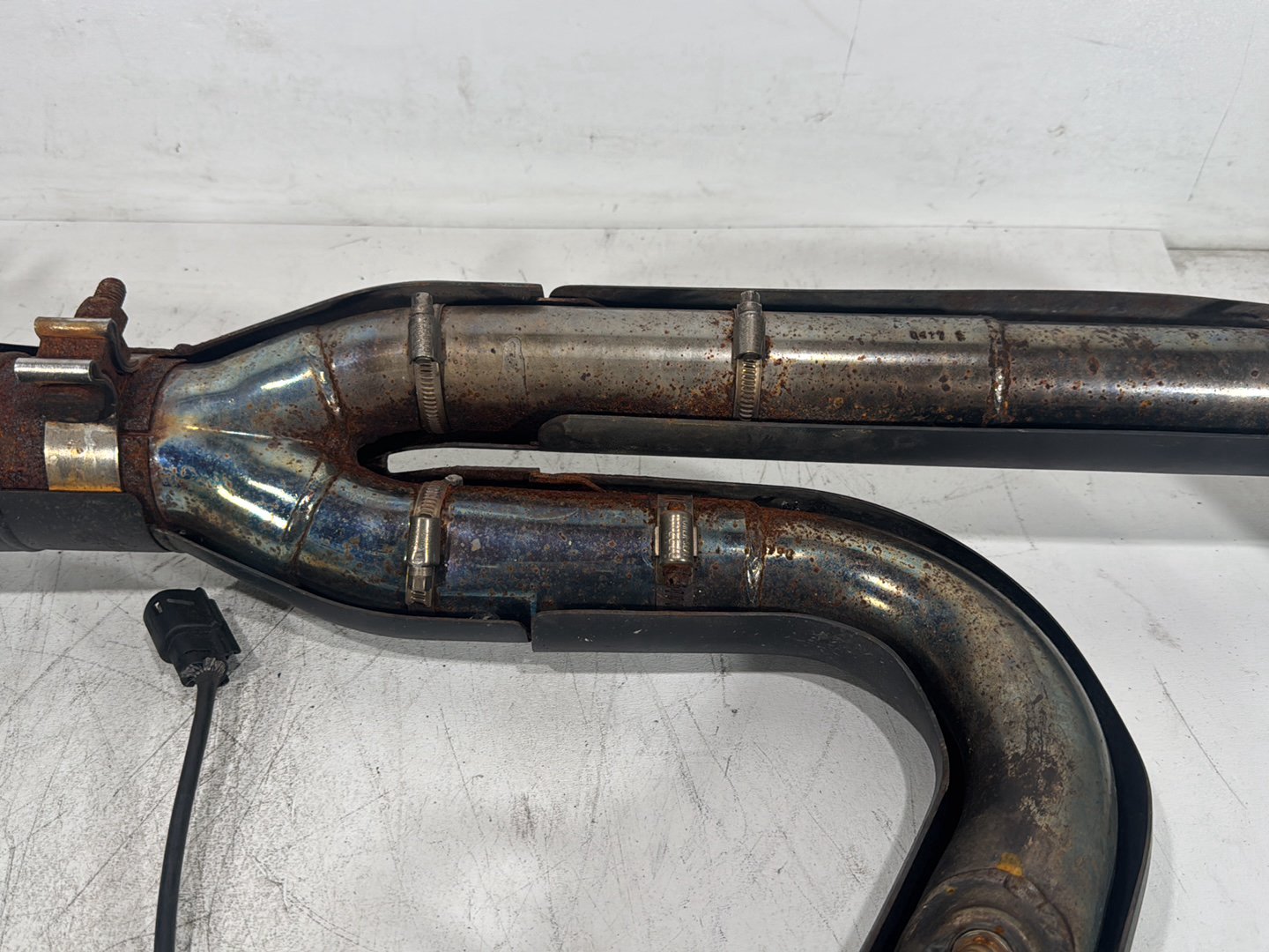 2012 Harley Dyna Fat Bob FXDF 103 OEM Exhaust Header Pipes Muffler Vance & Hines