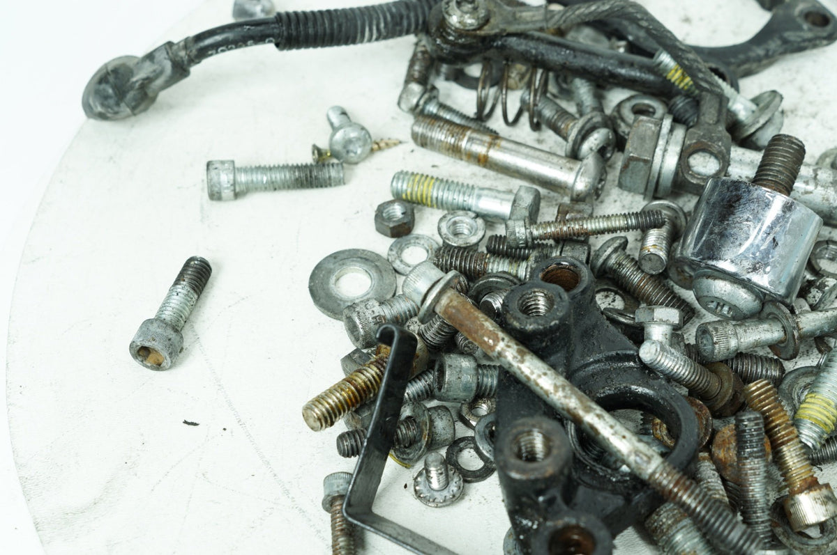 2008 Harley-Davidson Sportster XL1200 C - Hardware Bolts Nuts & Brackets