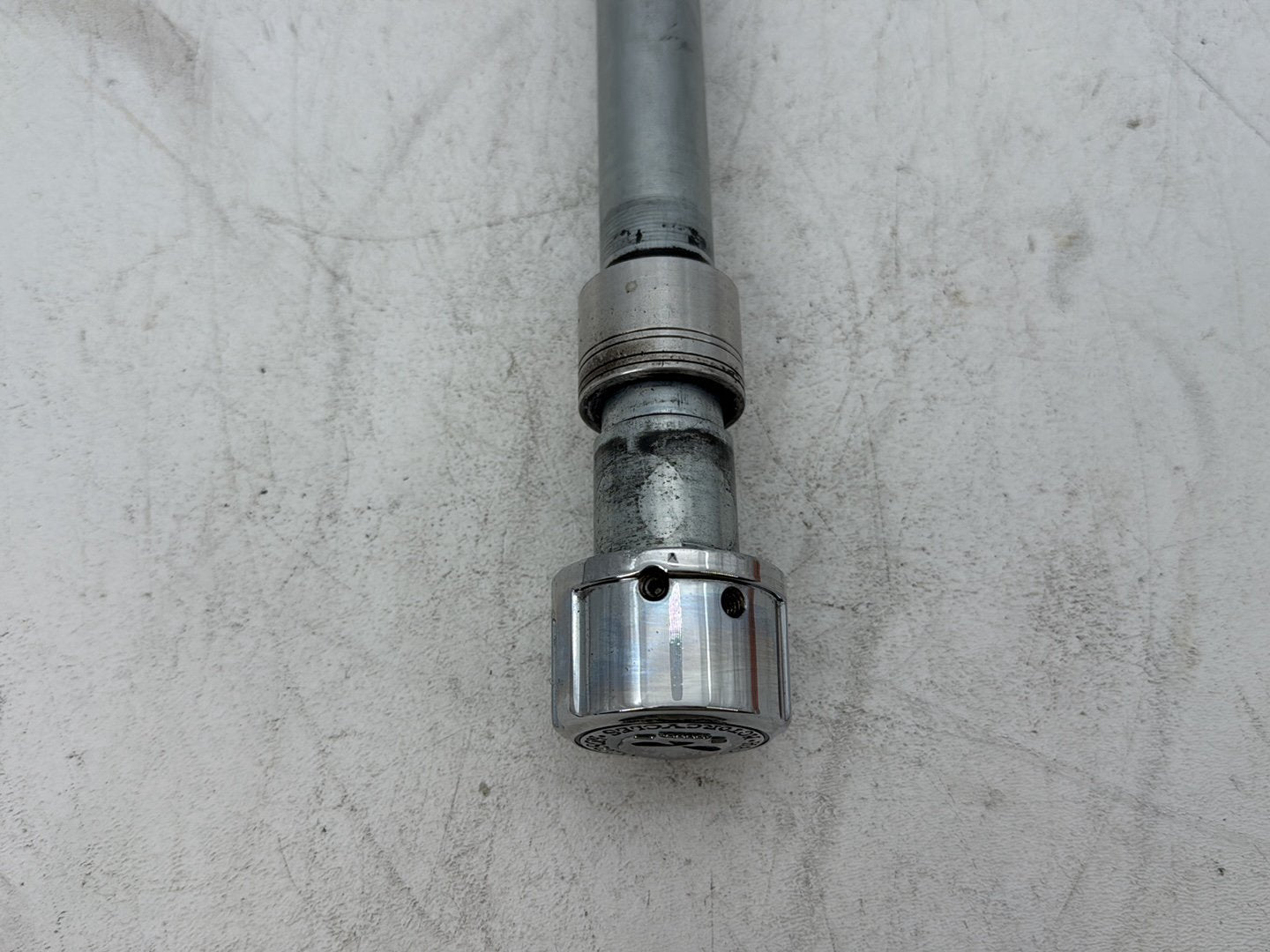 2017 Harley Road Glide Touring FLTRXS OEM Front Wheel Axle Bolt Shaft 41547-07A