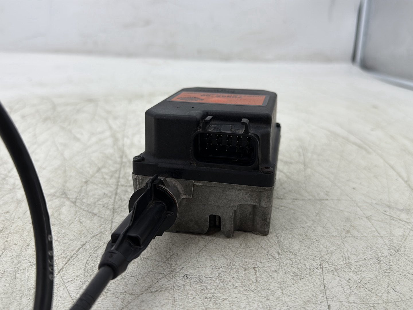 1998 Harley Touring FLHTCUI Electra Glide Ultra OEM Cruise Control Actuator 70955-98
