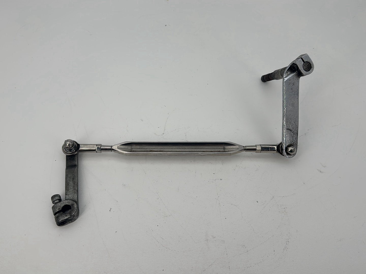 1999 - 2006 Harley-Davidson Touring Electra Glide Classic Gear Shifter Lever w/ Rod linkage 33718-82B