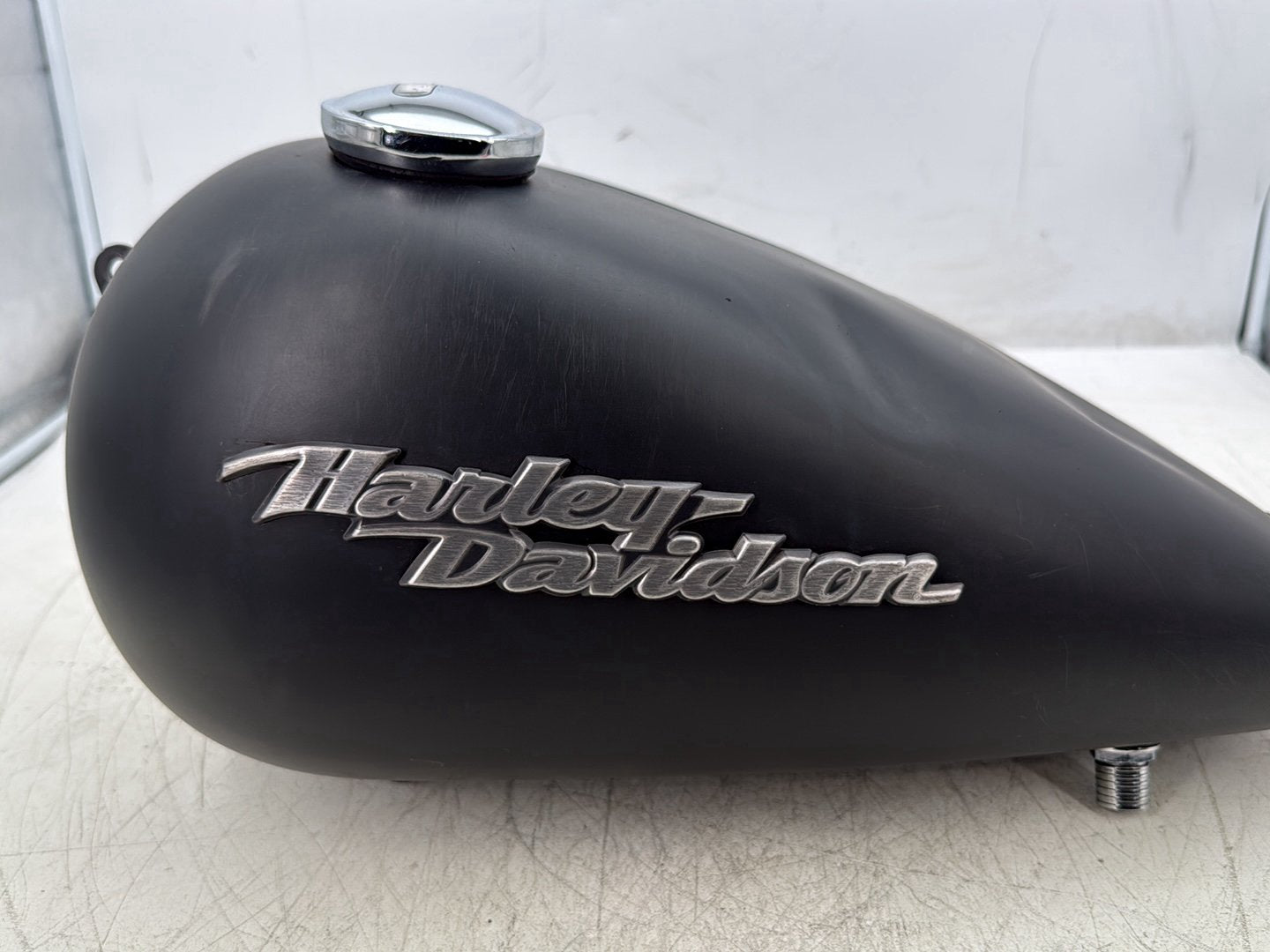 2007 Harley Dyna Street Bob FXDBI OEM Fuel Gas Tank Gasoline Reservoir