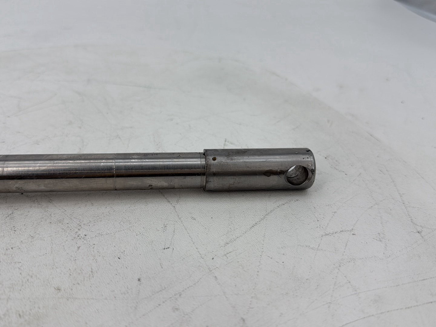 1999 - 2006 Harley-Davidson Softail Heritage Front Wheel Axle Bolt Shaft  	41584-86A