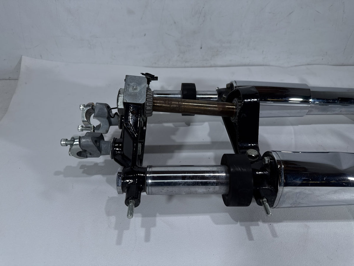 04 Harley Road King Touring OEM Front Triple Tree Set & LH RH Fork Legs Sliders