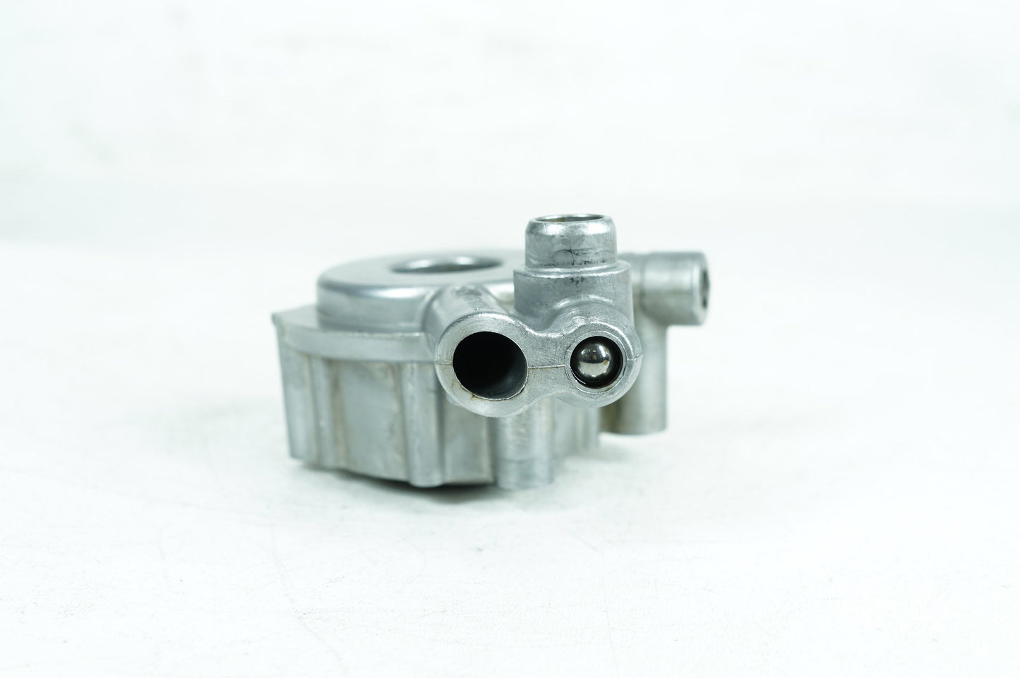 2000 - 2006 Harley-Davidson Softail Deuce Engine Motor Oil Pump Strainer 26290-99A
