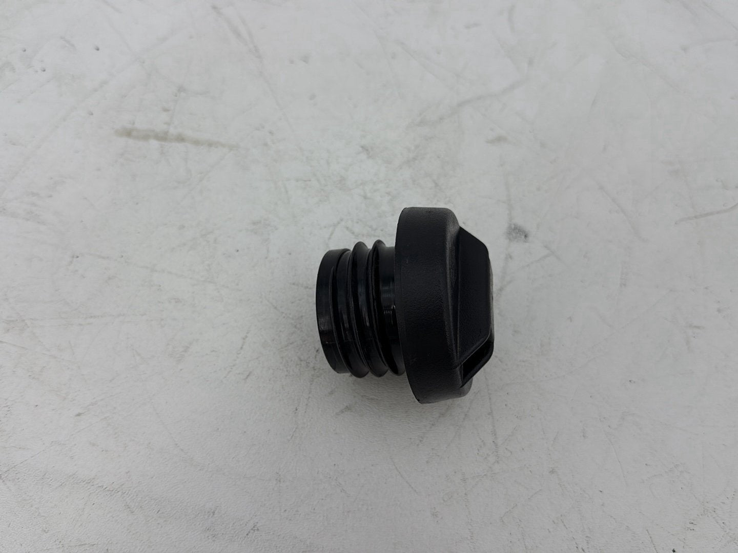 2007 - 2012 Harley-Davidson Touring Electra Glide Ultra Fuel Gas Tank Cap Bushing Hub 61274-92