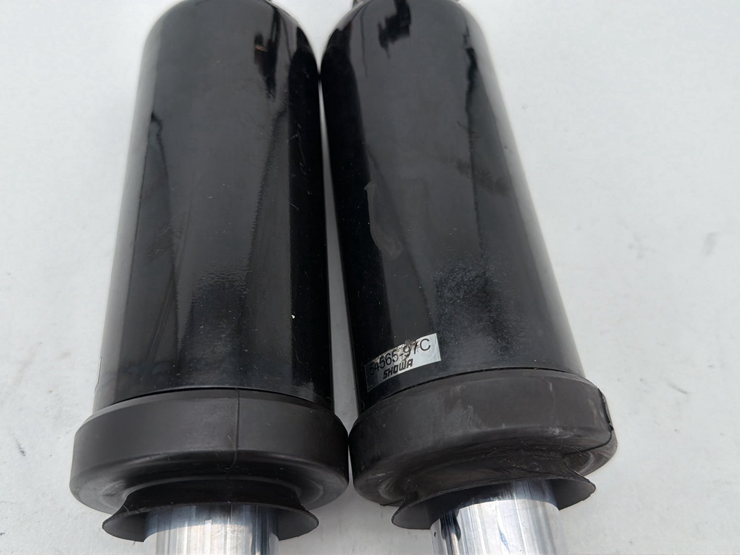 2003 Harley Road King Touring FLHRCI Classic OEM Rear Left Right Shock Absorbers