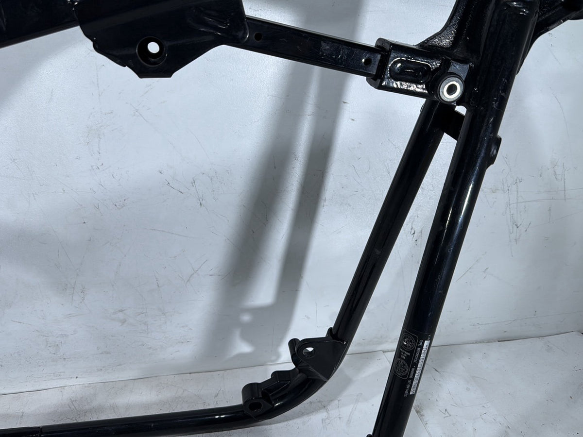 2003 Harley Softail Deuce FXSTD OEM Body Main Frame Chassis CLN CLR