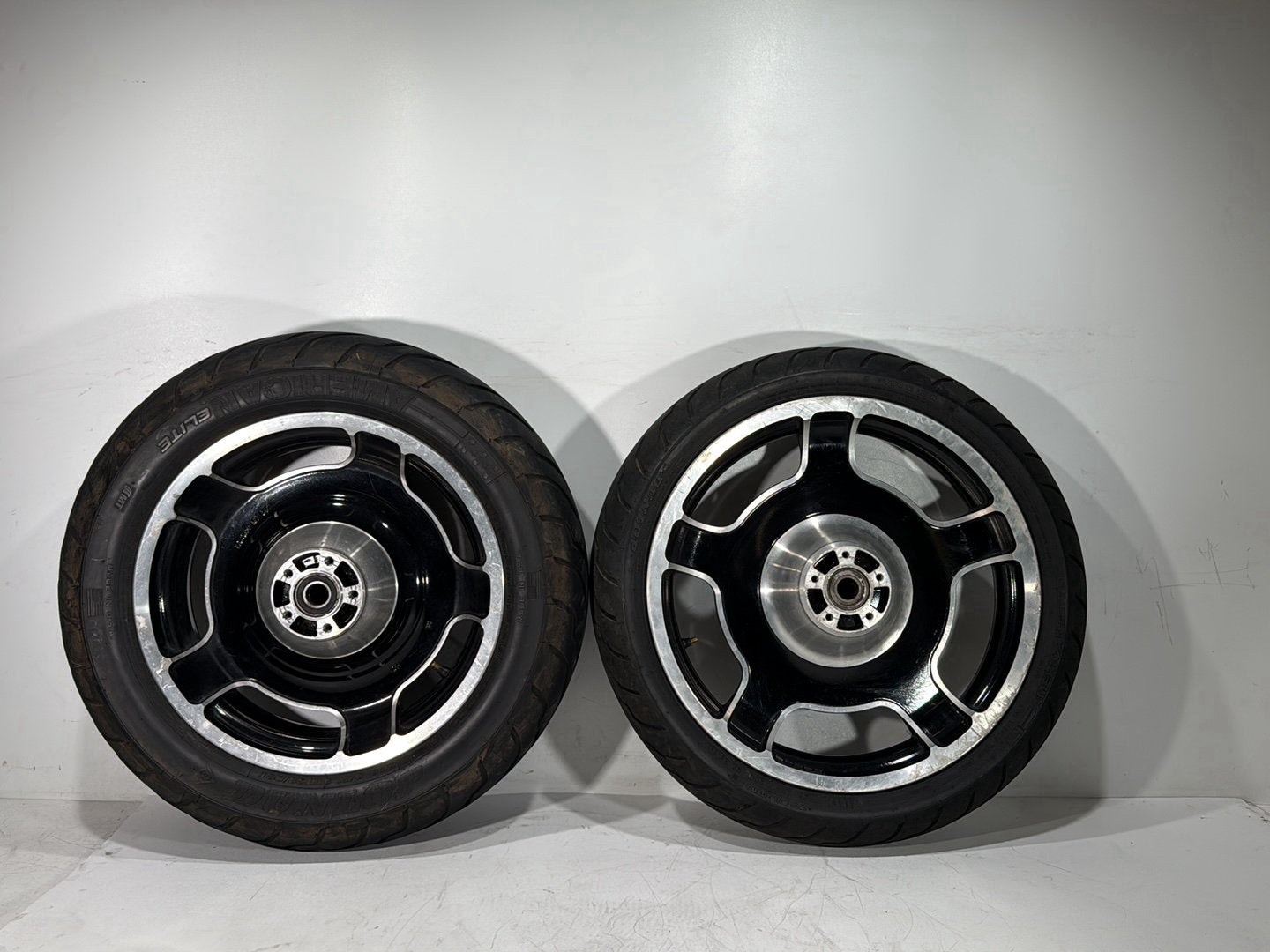 2010 Harley Street Glide Touring FLHX OEM Front & Rear Wheel Rim Tire