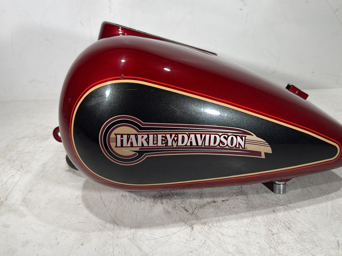 2007 Harley Touring Electra Classic Fuel Gas Tank Gasoline Reservoir * DENTED *