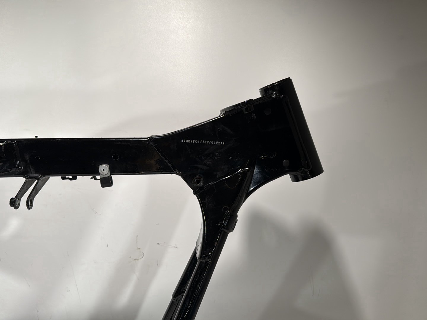 1999 - 2006 Harley-Davidson Touring Electra Glide Ultra Body Main Frame Chassis CLN CLR 47900-02A
