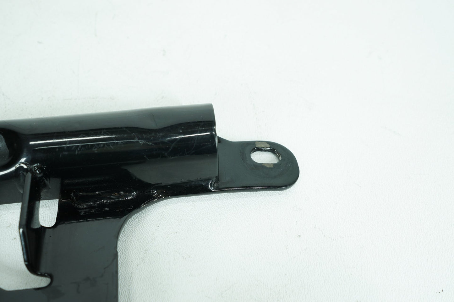 2000 - 2006 Harley-Davidson Softail Fat Boy Seat Bracket Mount Support Mounting 48868-00