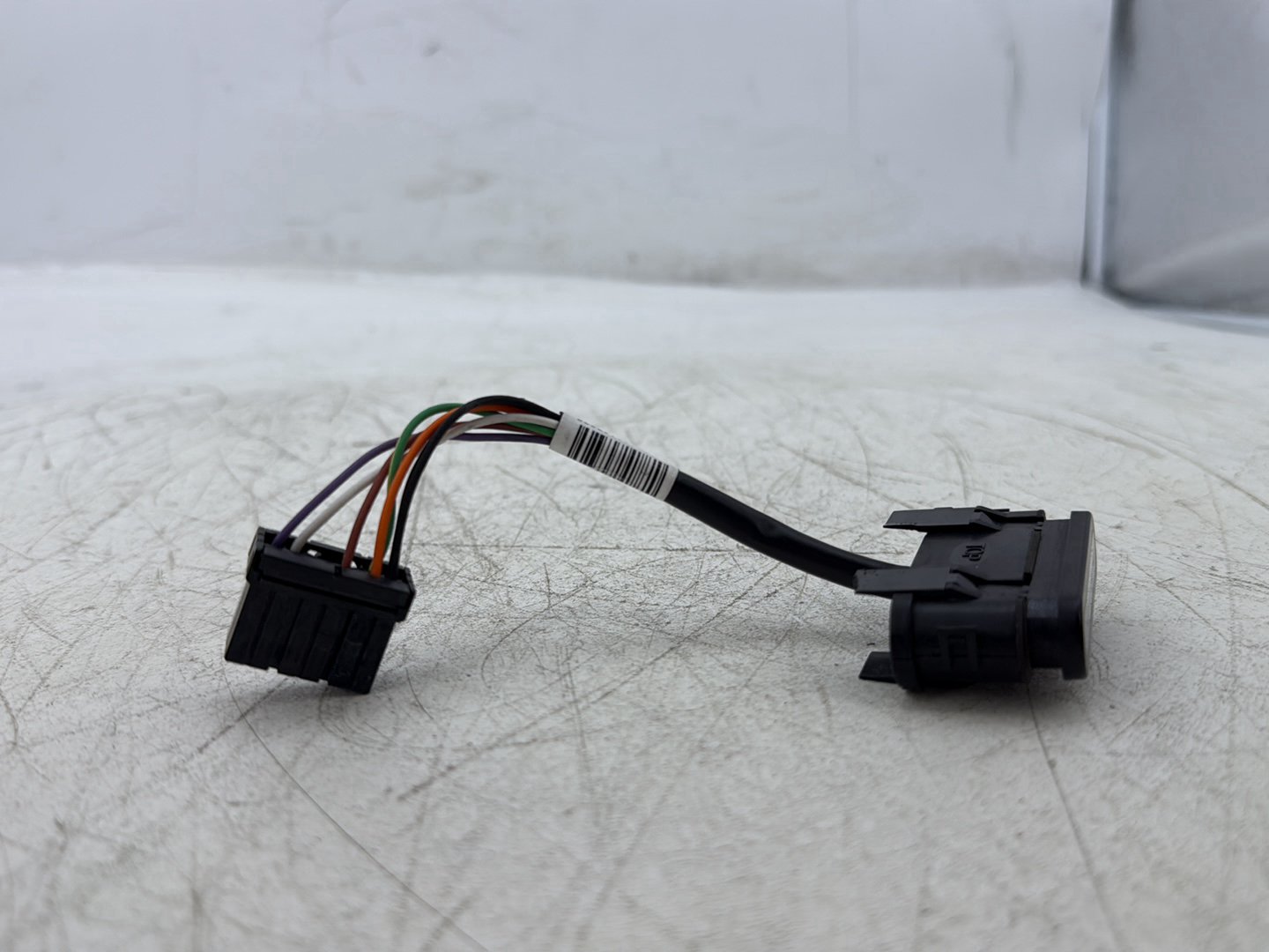 12 Harley Street Glide Touring FLHX OEM Dash Indicator Lamp Wire Plug 68789-96A