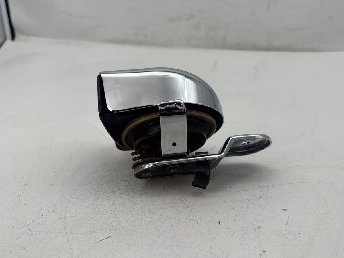 2007 Harley Touring FLHTP Electra Glide Police OEM Horn Signal Klaxon Chrome Cover