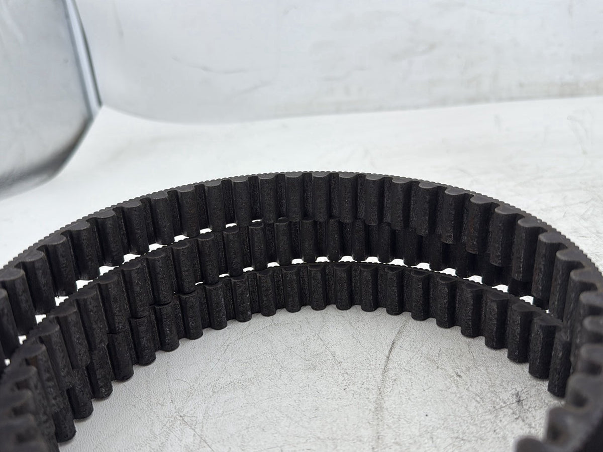 2009 Harley Street Glide Touring FLHX OEM Rear Drive Belt 140T 1"