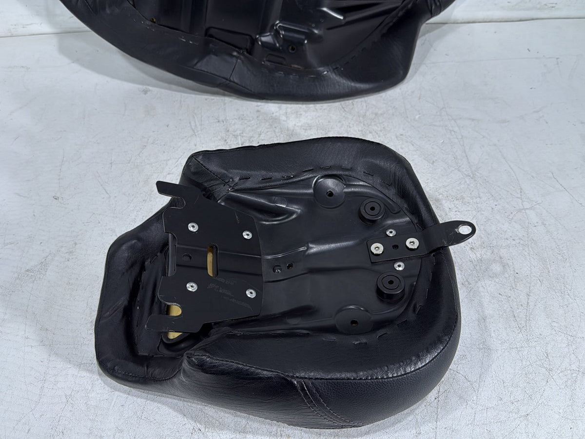 2011 Harley Road Glide Touring FLTRX Passenger Rider Driver Seat Saddle Pillion