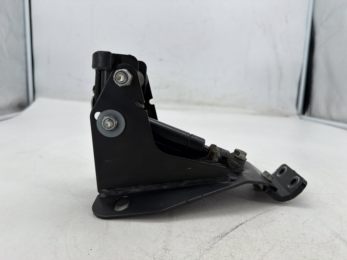 2014 Harley Electra Touring Ultra Adjustable Rider Backrest Lift Mount 52482-01A