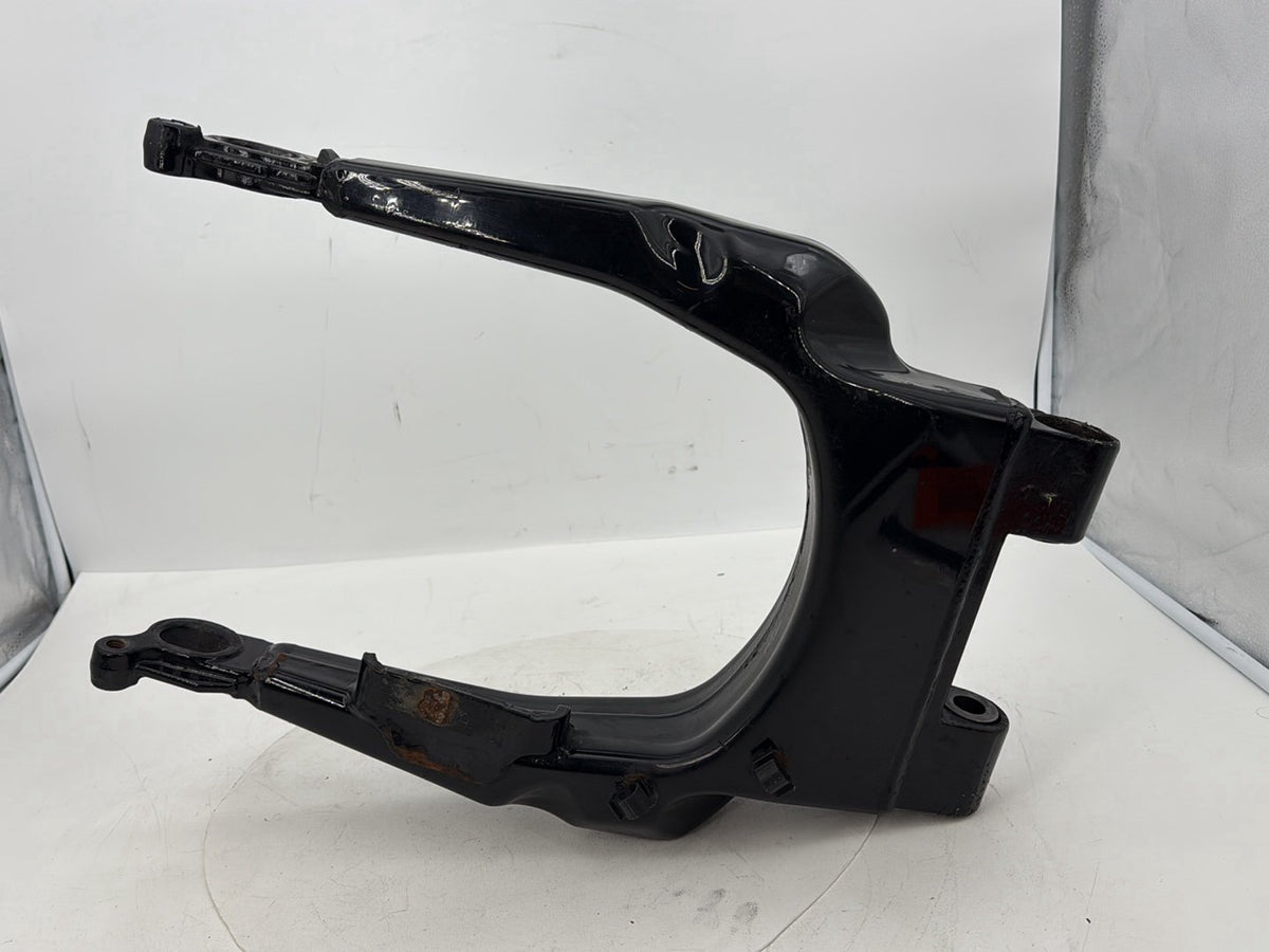 2010 Harley Touring FLHTCU Electra Glide Ultra OEM Rear Fork Swingarm Swing Arm