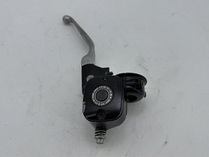 03 Harley Road King Touring Classic OEM Front Right Brake Lever Master Cylinder