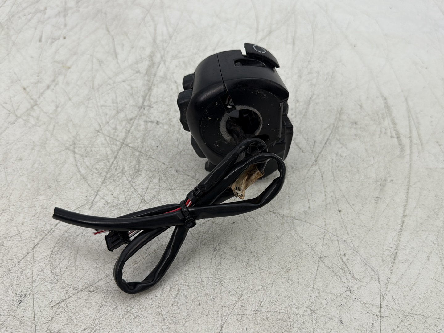 2015 Harley Road Glide Touring FLTRXS OEM Left Turn Signal Headlight Switches Controls