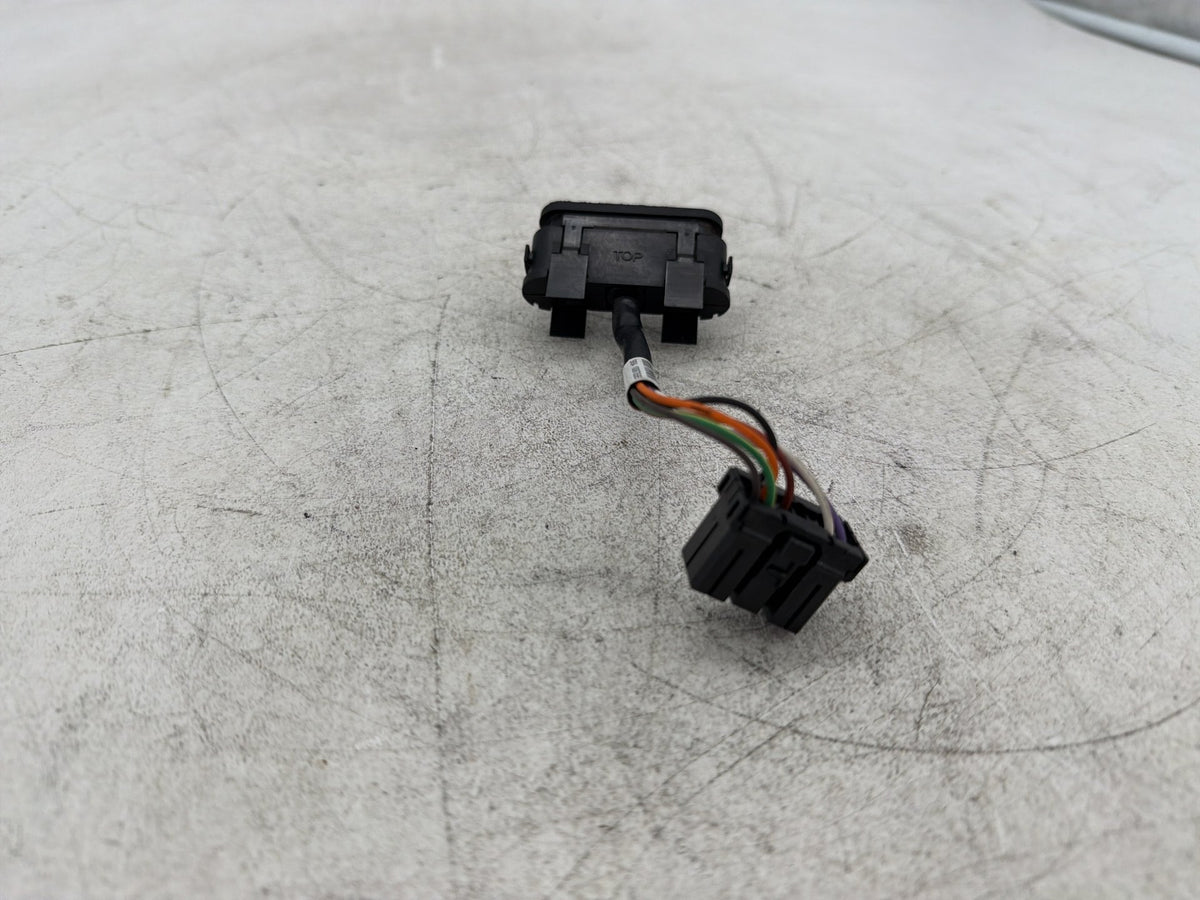 2010 Harley Electra Glide Touring Ultra OEM Dash Indicator Lamp Wire Plug In