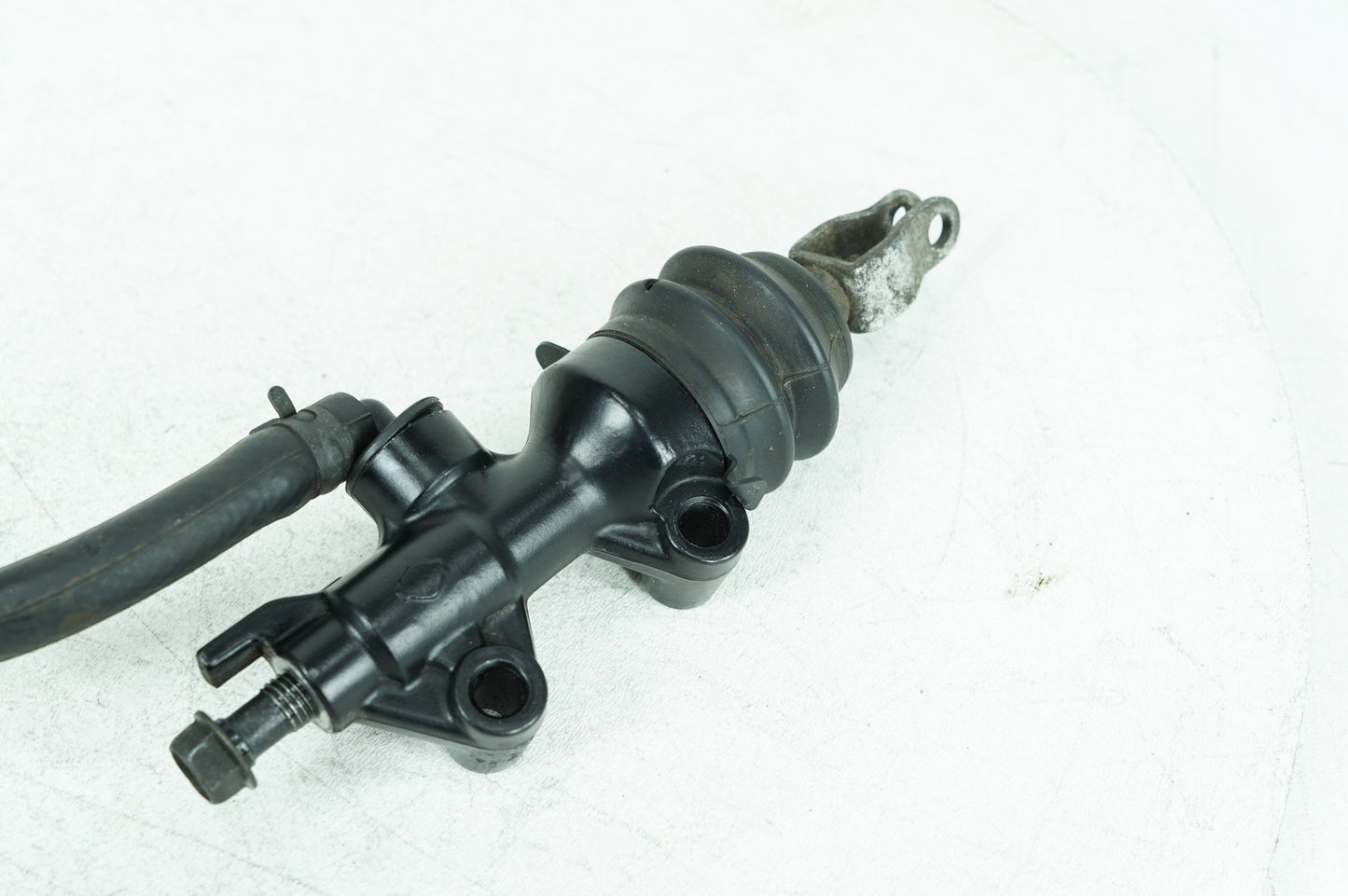 2004 - 2022 Harley-Davidson Sportster Iron 883 Rear Brake Master Cylinder Bottle Brake Line  	42521-07