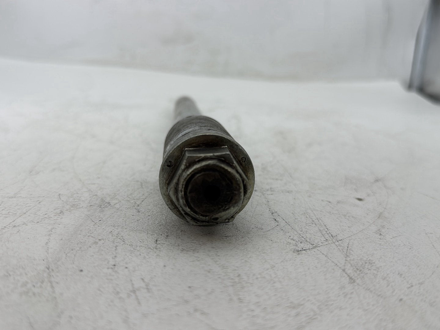 2006 Harley Dyna FXDWGI Wide Glide OEM Rear Wheel Axle Bolt Shaft