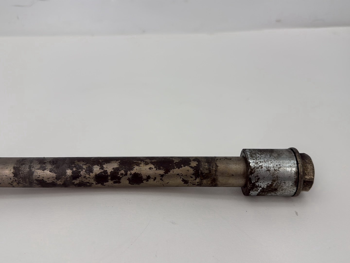 2014 Harley Sportster XL883L 883 SuperLow OEM Rear Wheel Axle Bolt Shaft