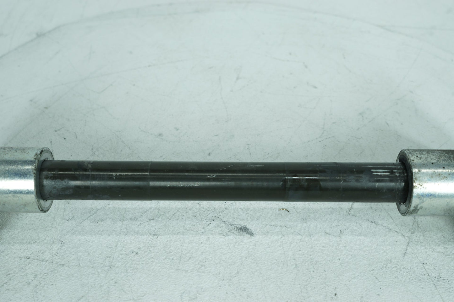 2007 - 2011 Harley-Davidson Touring Electra Ultra Rear Fork Swingarm Pivot Bolt Shaft 47505-02