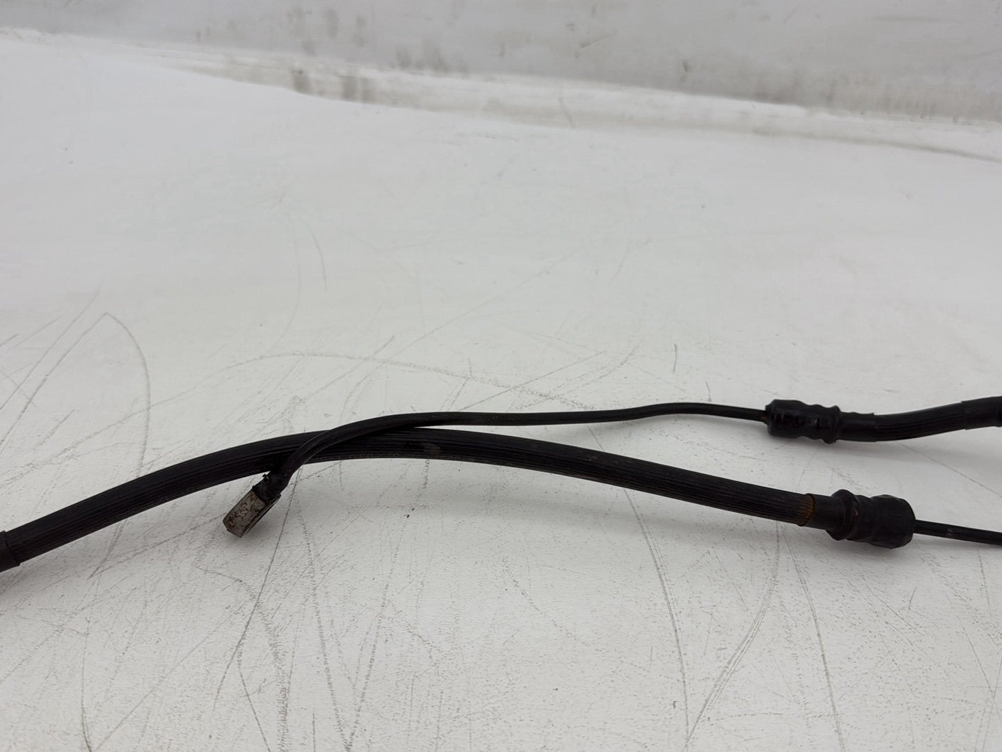2006 Harley Softail FLSTCI Heritage Classic OEM Front Brake Hose Line Pipe
