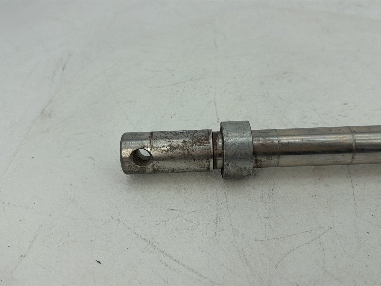 2007 - 2017 Harley-Davidson Dyna Super Glide Custom Front Wheel Axle Bolt Shaft 40928-06