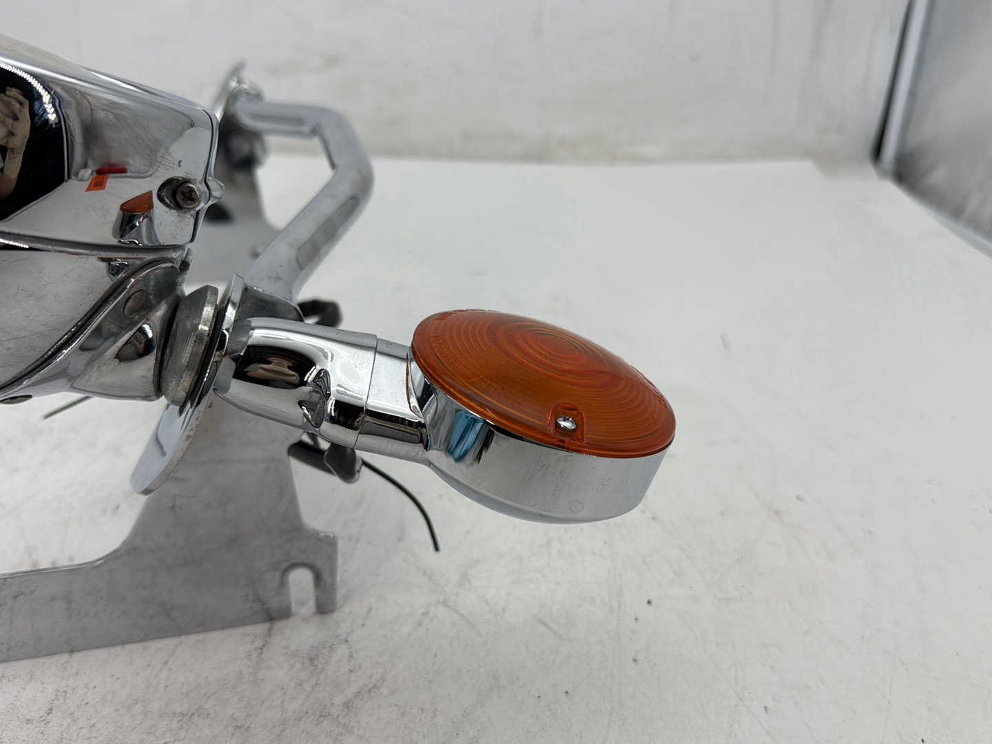 2003 Harley Electra Glide Touring Ultra FLHTCUI OEM Front Turn Signal Indicators Aux Light Bar