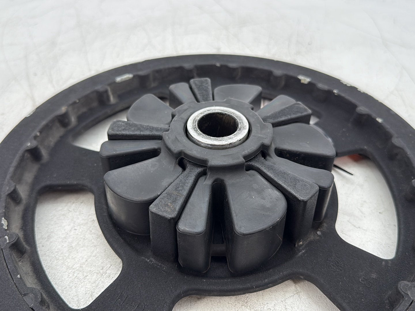 2013 Harley Electra Glide Touring Ultra FLHTCUI OEM Rear Driver Pulley Sprocket