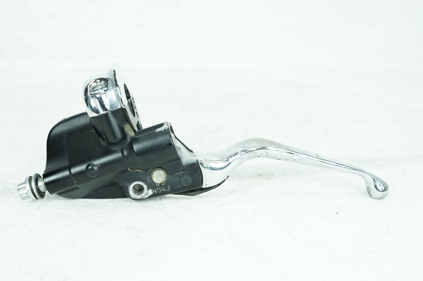 1999 - 2006 Harley-Davidson Dyna Low Rider Front Right Brake Lever Master Cylinder 45019-96D