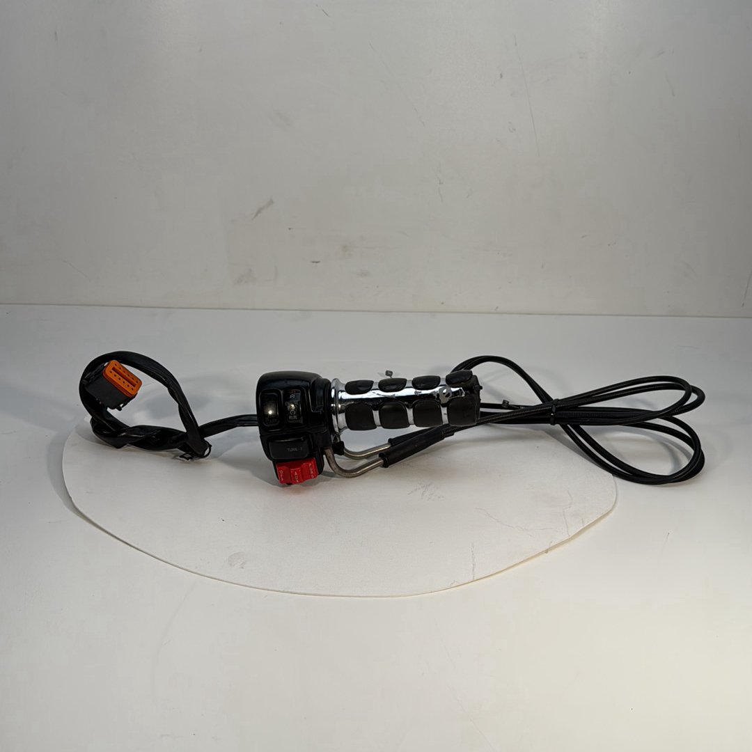 1984 - 1998 Harley-Davidson Touring Road King Police Right Engine Start Kill Switches Controls   71564-96